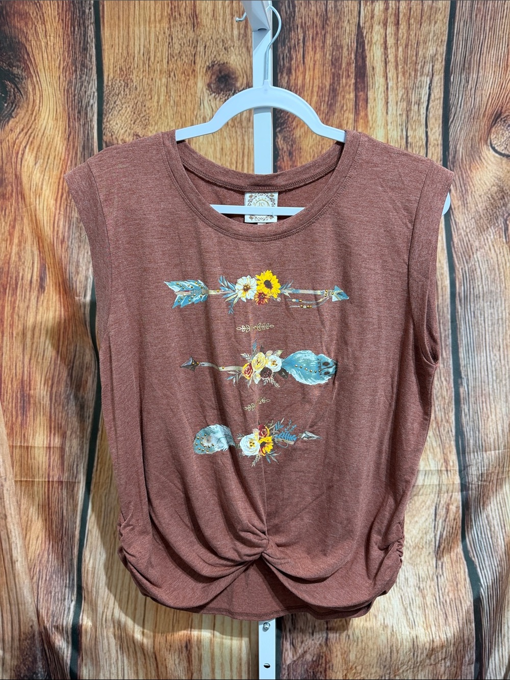 🚨(4/$10) Tru Self Twist Front Tee Size XL